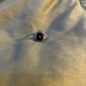 Elegant Black and Silver Filigree Ring